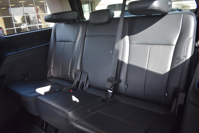 Used 2023 Ford Expedition XLT image 16