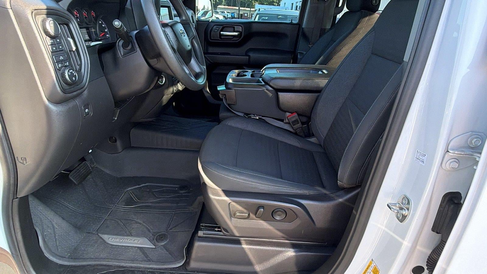 Used 2023 Chevrolet Silverado 1500 Custom Trail Boss AWD/4WD image 16