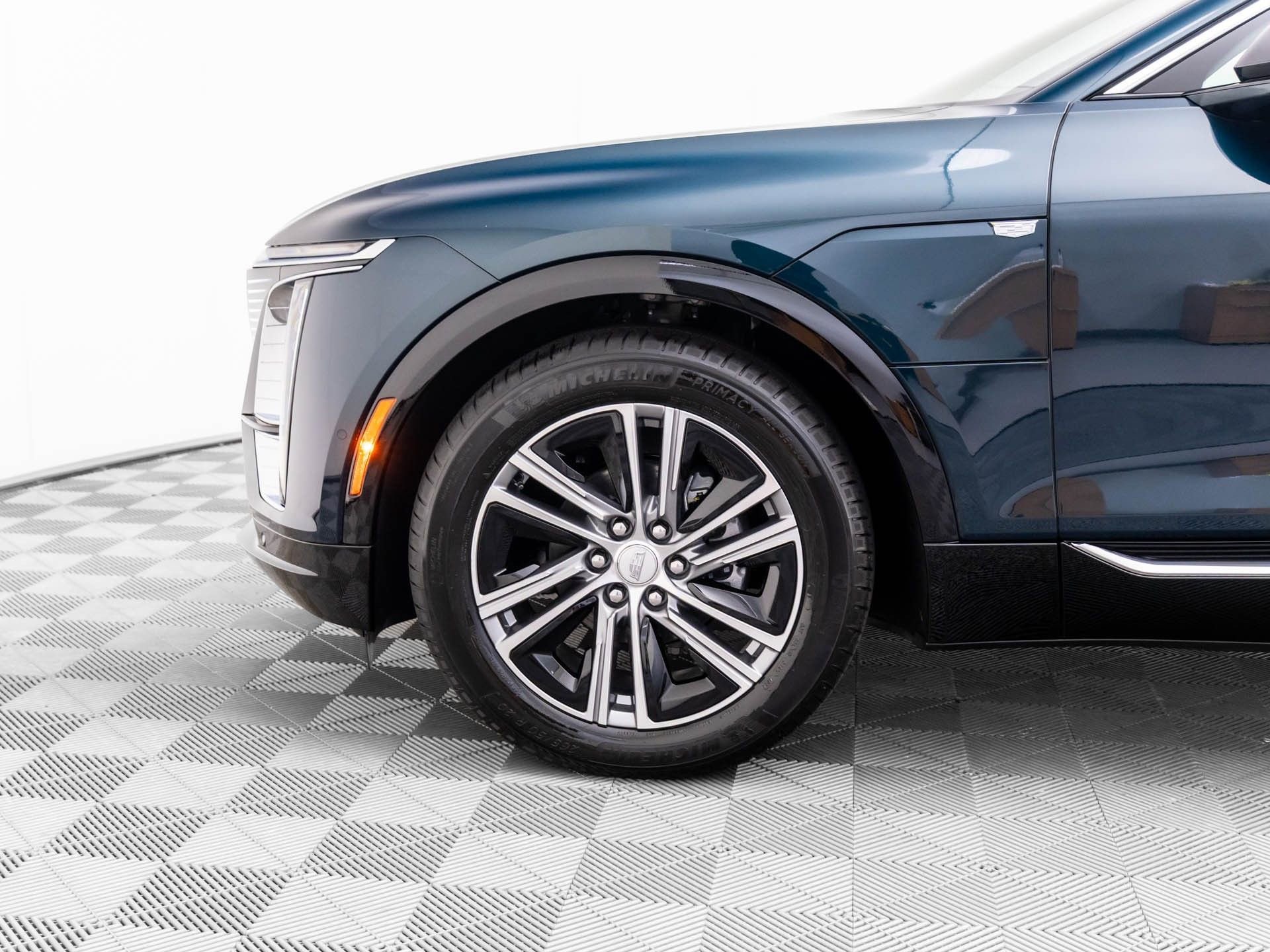 New 2026 Cadillac Lyriq Luxury image 31