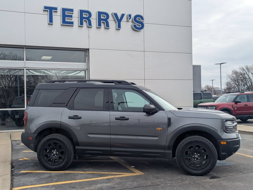 Used 2025 Ford Bronco Sport Badlands AWD/4WD image 2