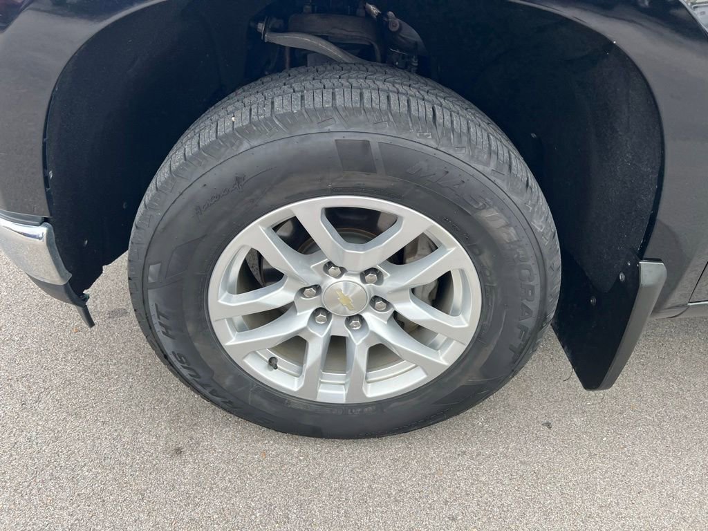 Used 2019 Chevrolet Silverado 1500 LT w/ All-Star Edition AWD/4WD image 12