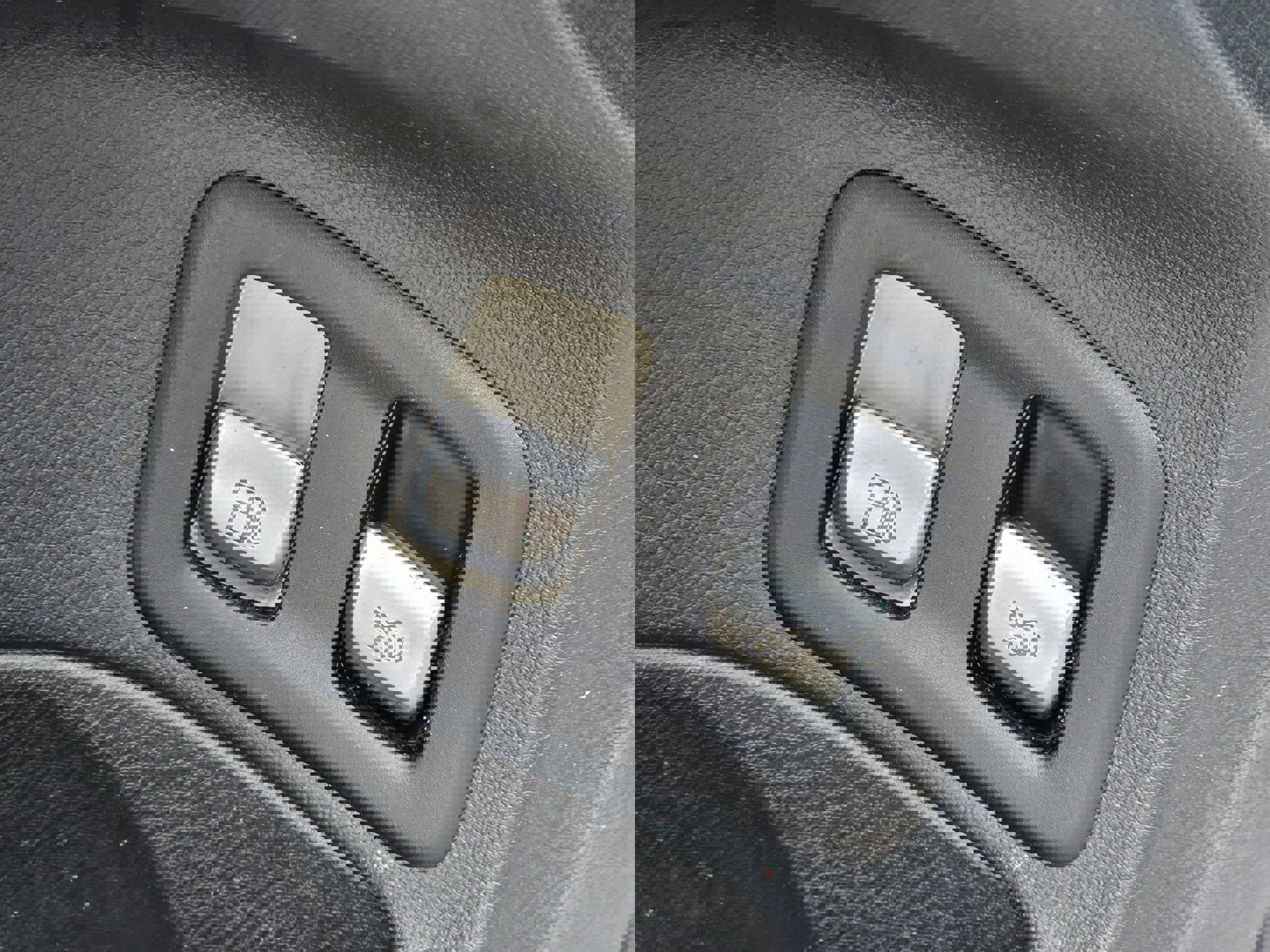 Used 2016 Mercedes-Benz C 350e Sedan w/ Multimedia Package image 25