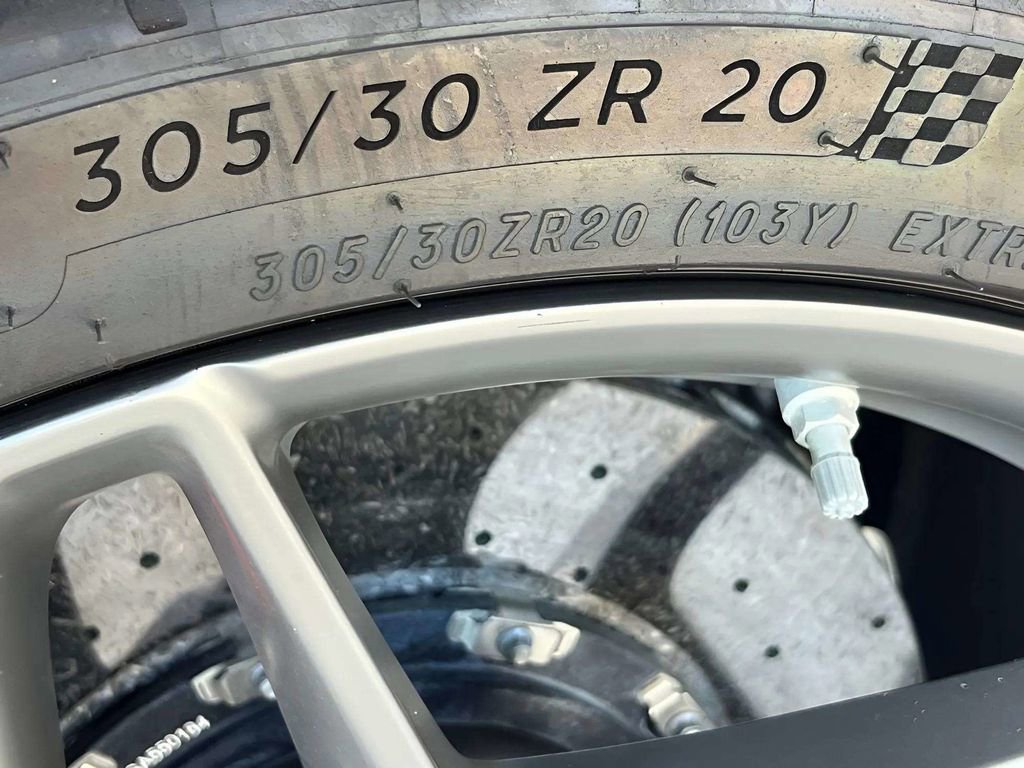 Used 2021 Ferrari F8 Tributo image 29