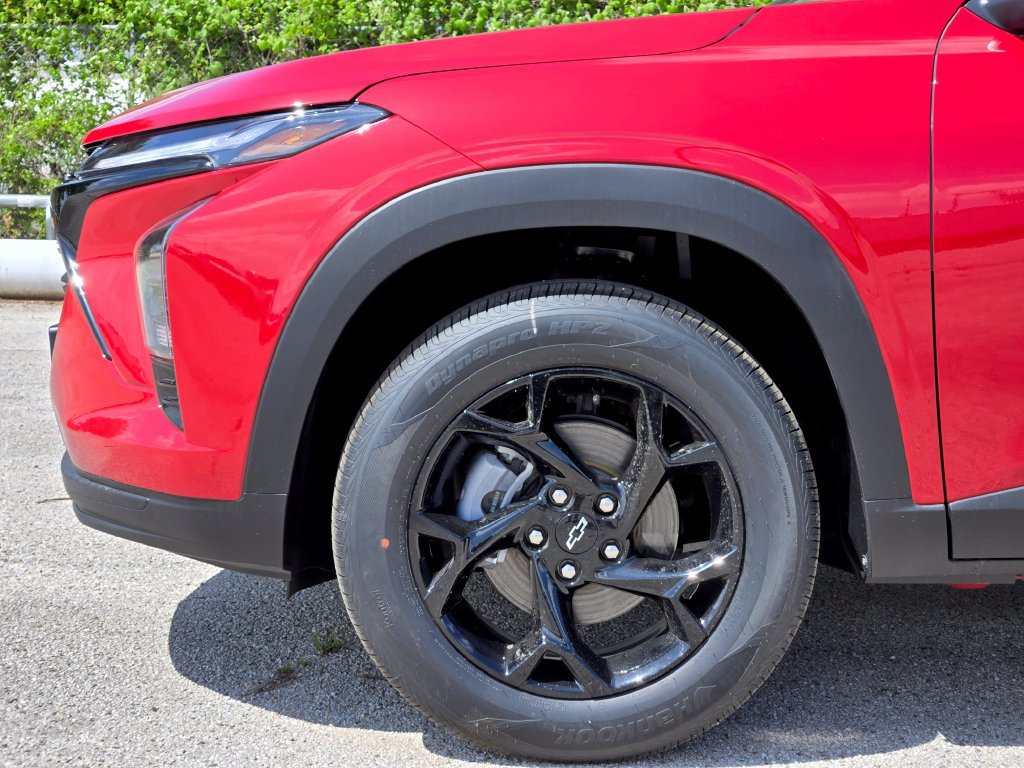 New 2026 Chevrolet Trax LT w/ Driver Confidence Package FWD image 6