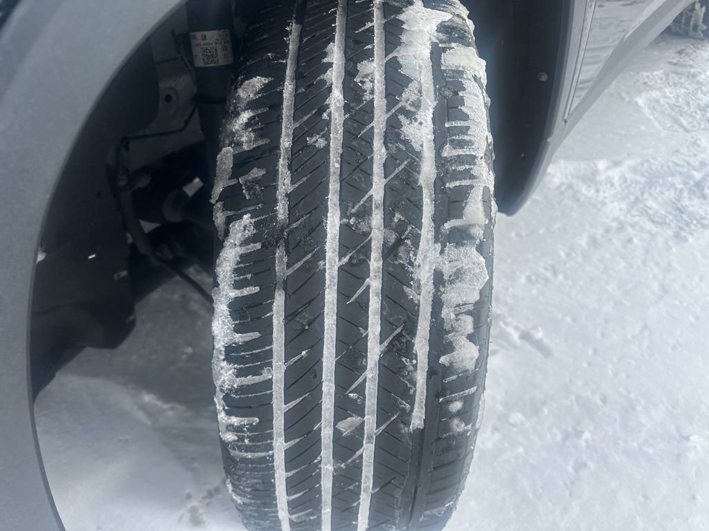 Used 2019 Chevrolet Traverse RS image 38