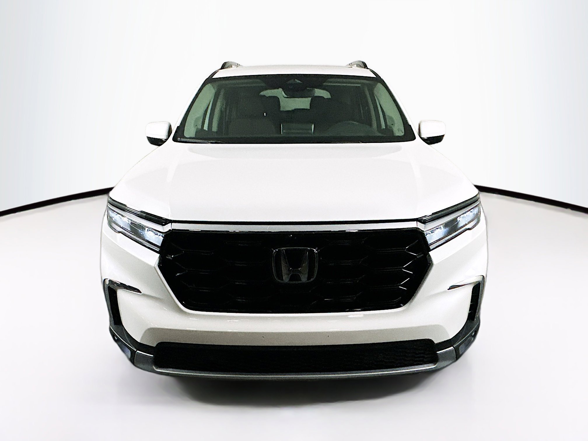 Used 2025 Honda Pilot Elite image 2