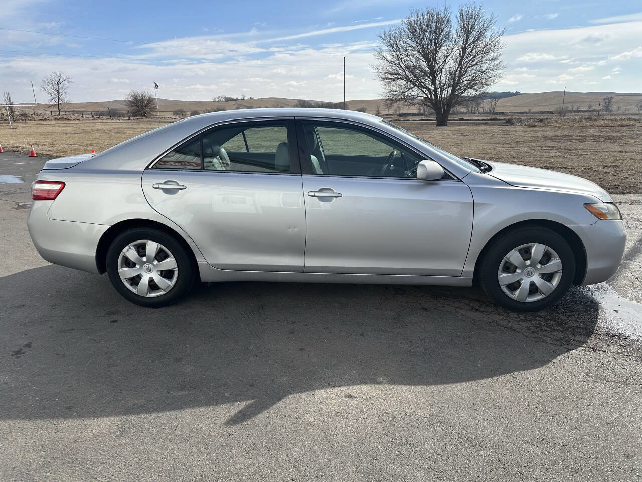 Used 2009 Toyota Camry LE image 5