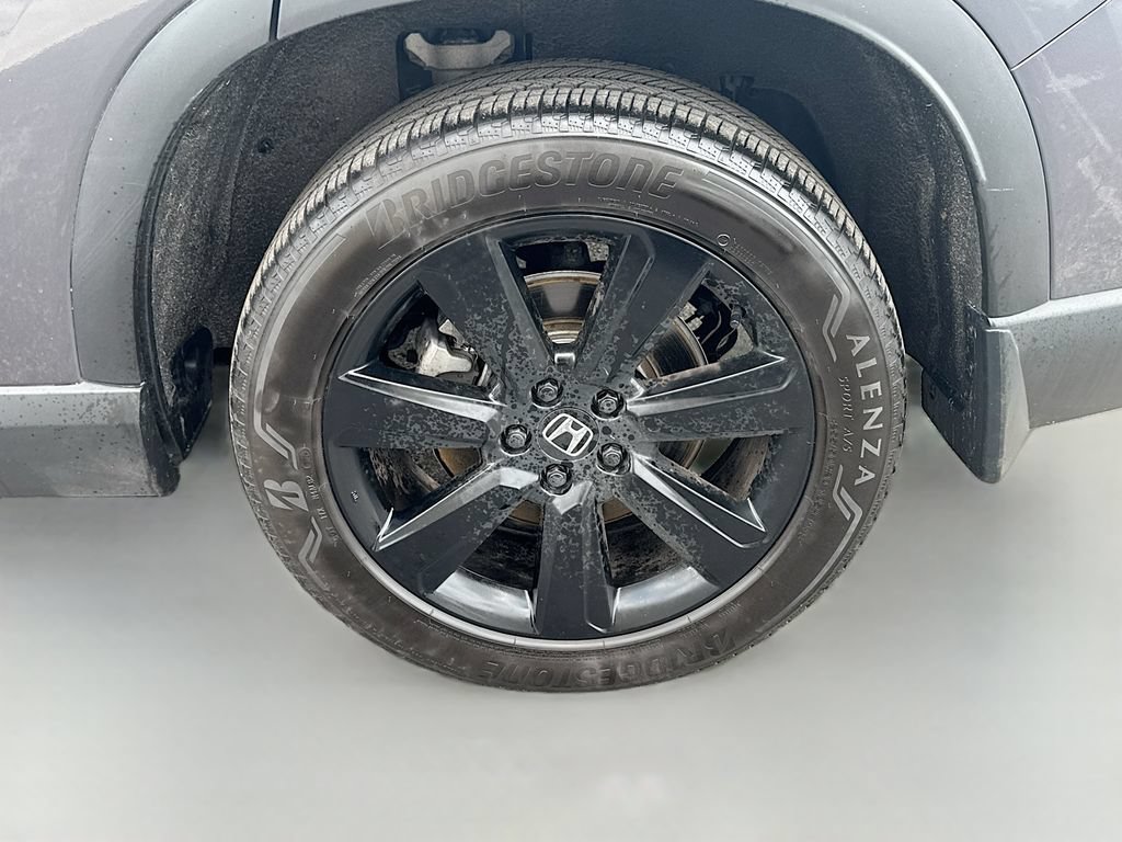 Used 2025 Honda Pilot Black Edition image 34