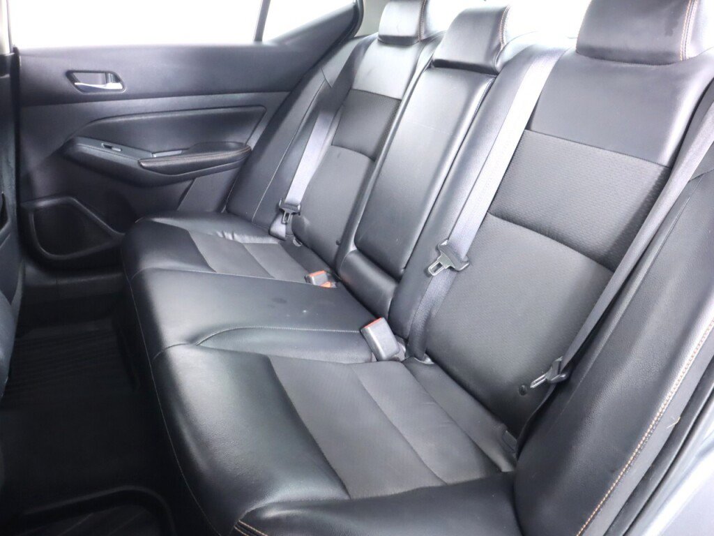 Used 2020 Nissan Altima 2.5 SR FWD image 30