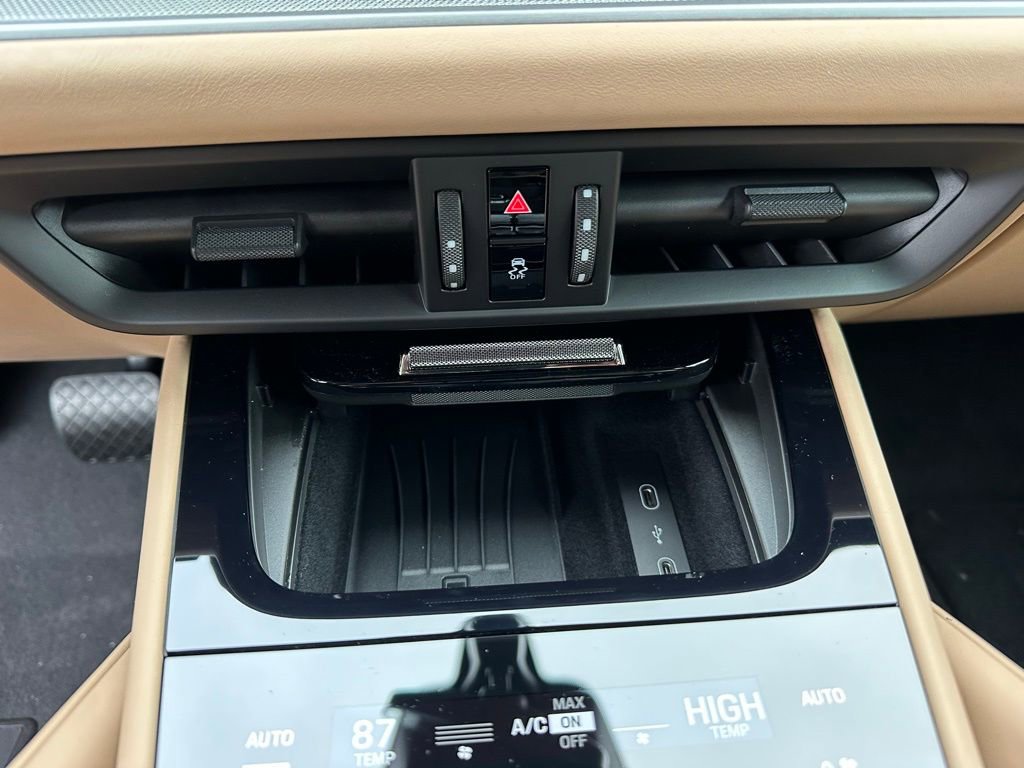 Used 2026 Porsche Cayenne E-Hybrid image 24