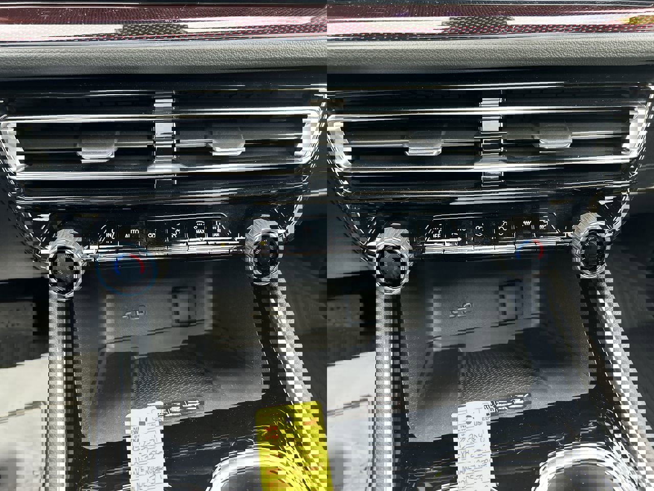 New 2026 Chevrolet Traverse Z71 w/ LPO, Floor Liner Package image 29