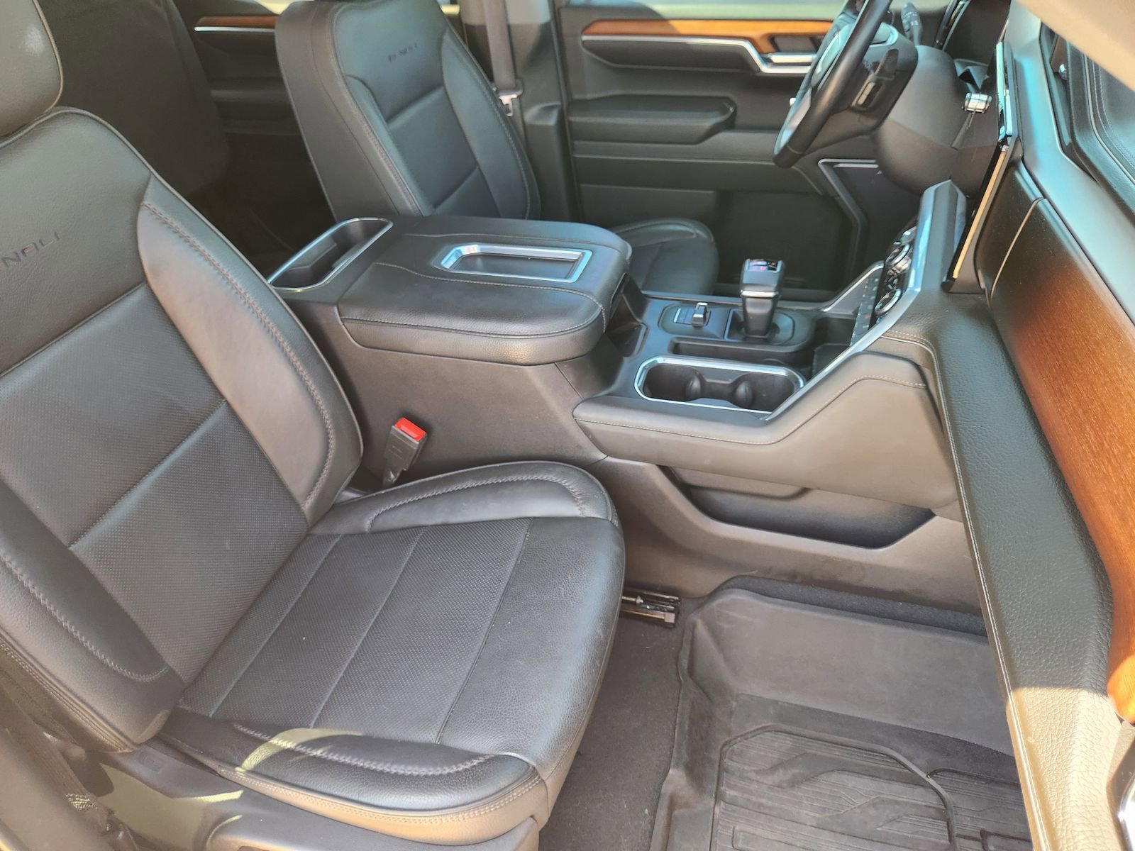 Used 2022 GMC Sierra 1500 Denali w/ Technology Package image 15