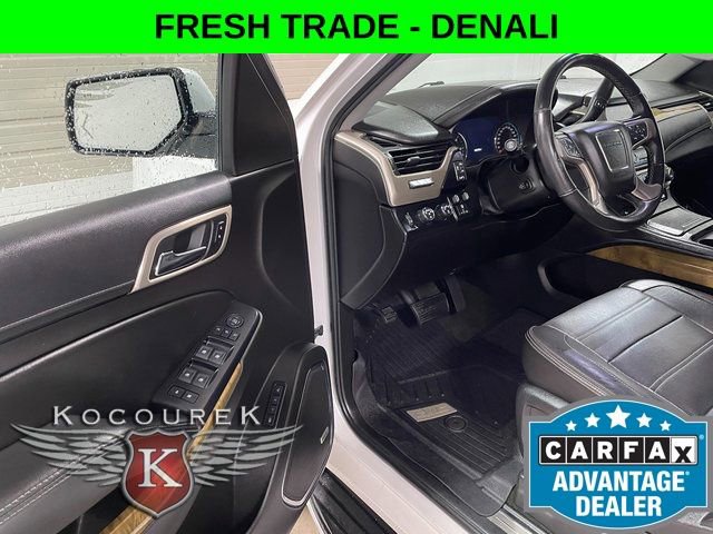 Used 2017 GMC Yukon Denali w/ Open Road Package AWD/4WD image 10