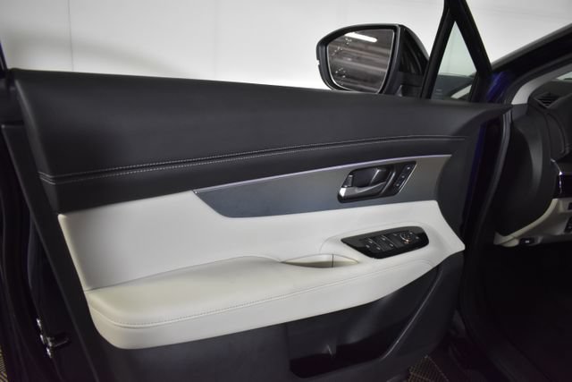 Certified 2025 Nissan Murano SL w/ Cargo Package AWD/4WD image 7