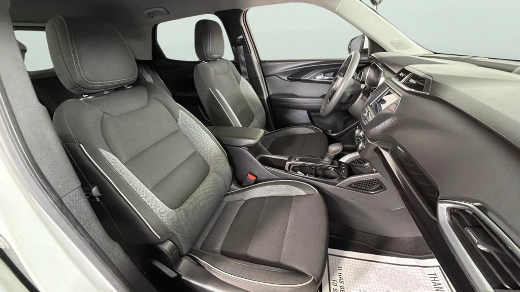 Certified 2023 Chevrolet TrailBlazer LT FWD image 32