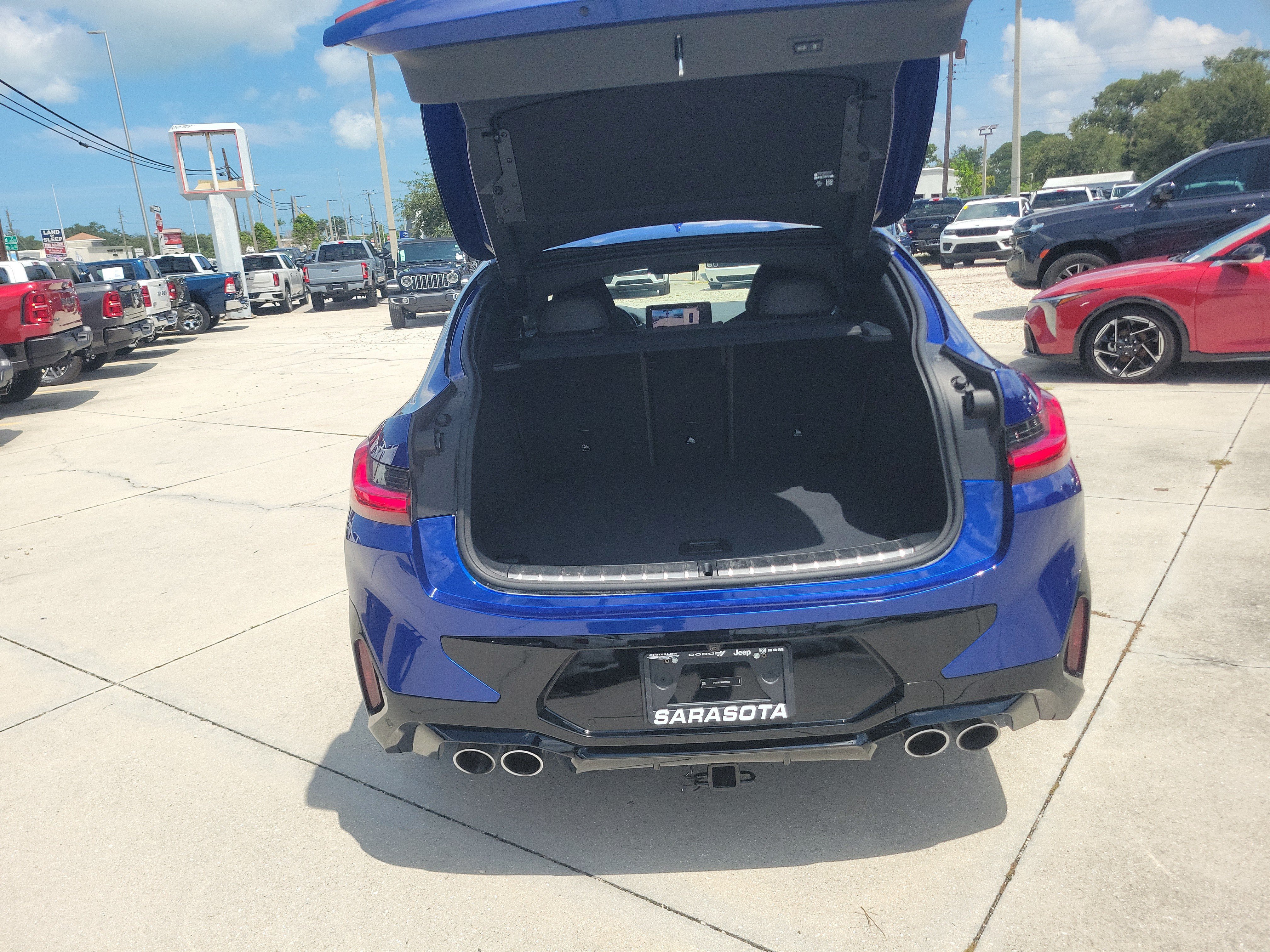 Used 2024 BMW X4 M w/ Executive Package AWD/4WD image 9