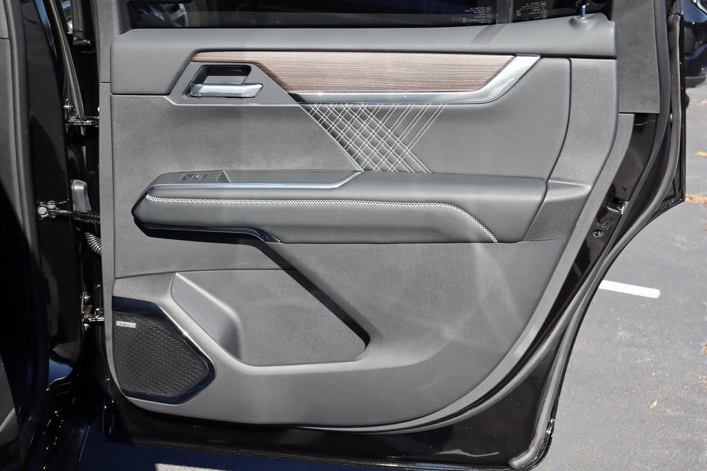 New 2026 GMC Acadia Denali w/ Super Cruise Package image 23