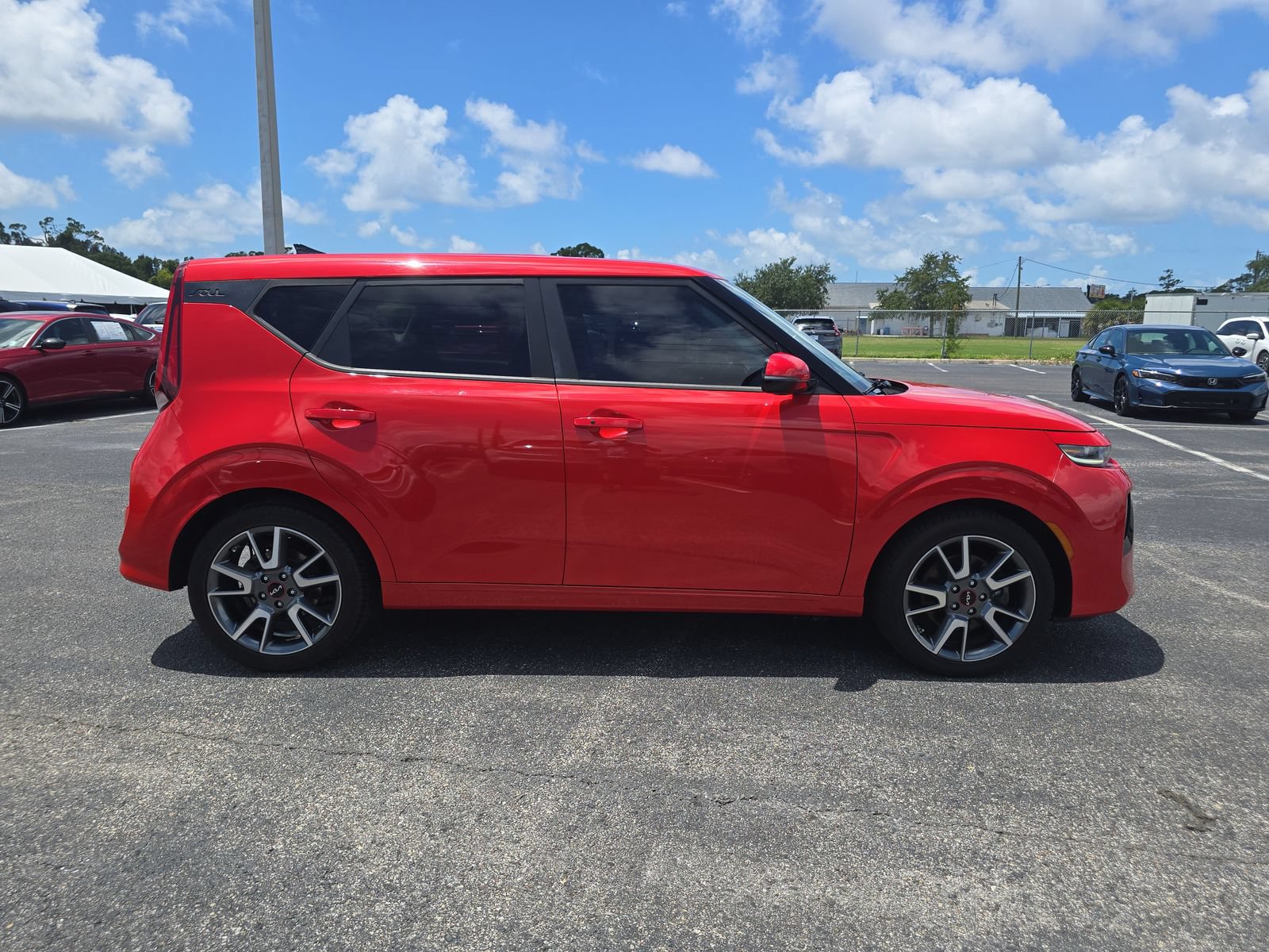 Used 2022 Kia Soul Turbo FWD image 3