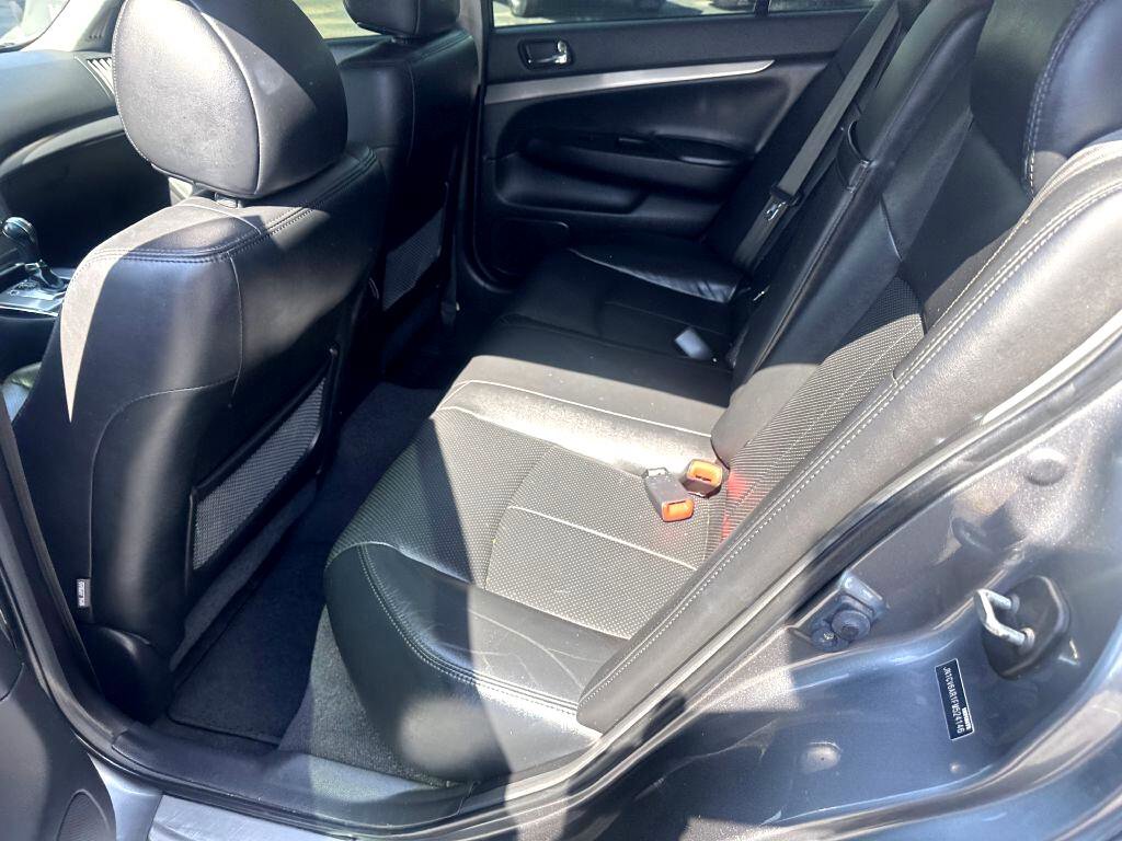 Used 2015 INFINITI Q40 AWD w/ Navigation Package image 7