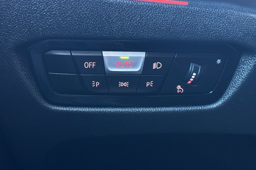 Used 2023 BMW i4 eDrive35 image 32