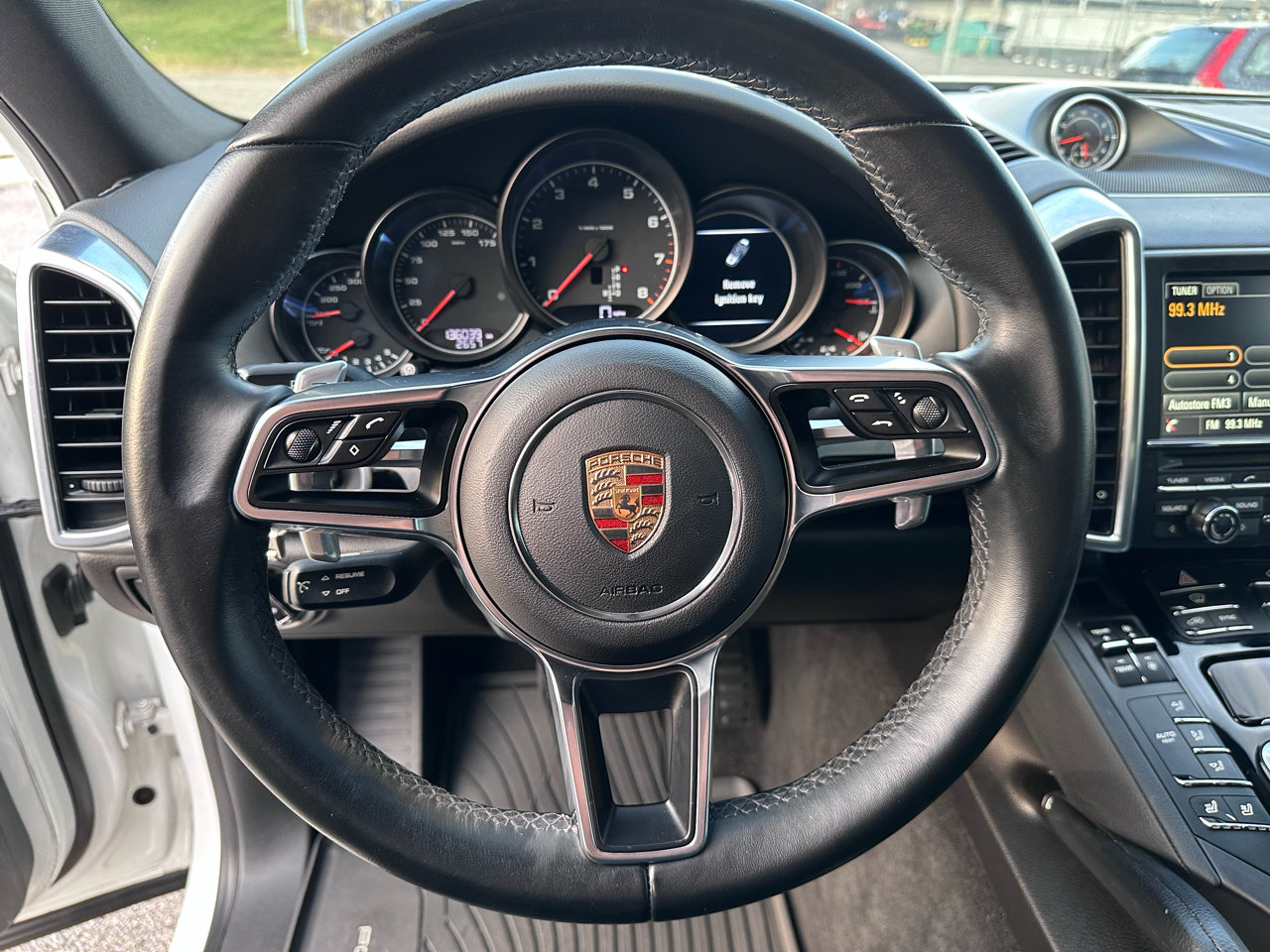Used 2016 Porsche Cayenne image 20