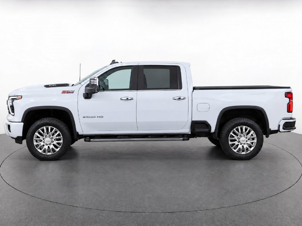 Used 2025 Chevrolet Silverado 2500 LT w/ Z71 Chrome Sport Edition AWD/4WD image 5