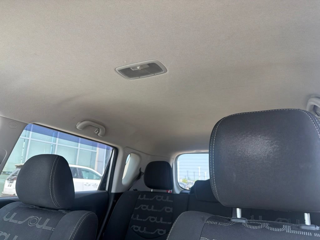 Used 2013 Kia Soul + FWD image 15