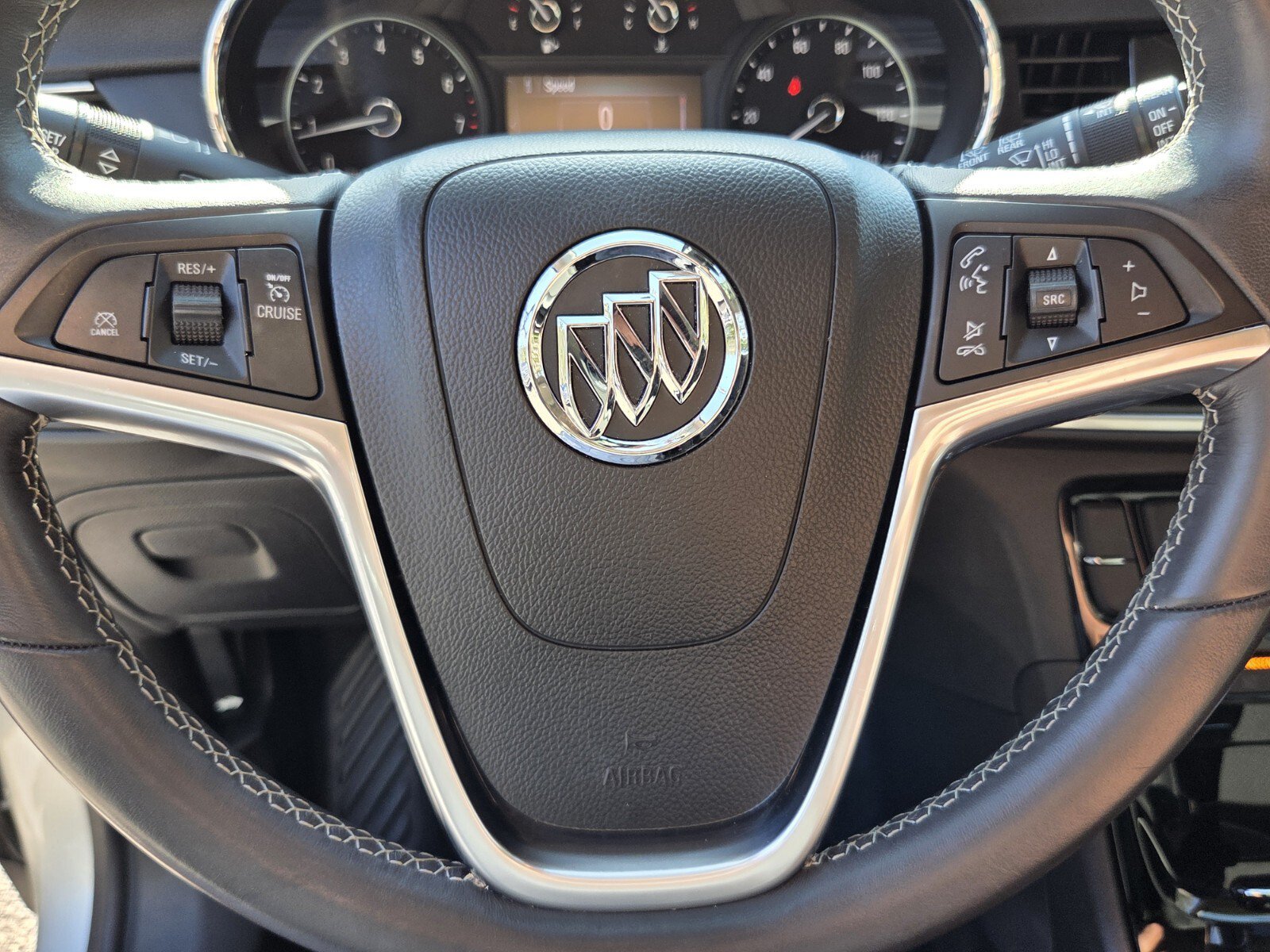Certified 2022 Buick Encore Preferred w/ Safety Package AWD/4WD image 31