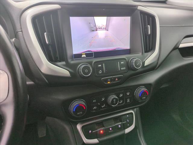 Used 2024 GMC Terrain SLT image 6