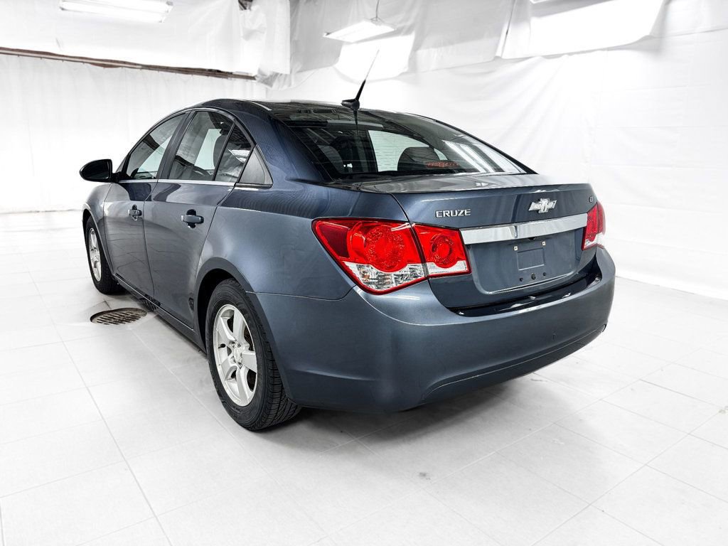 Used 2014 Chevrolet Cruze LT FWD image 4