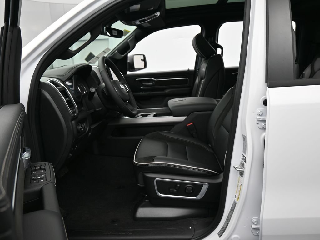 Used 2026 RAM 1500 Laramie w/ Night Edition AWD/4WD image 11