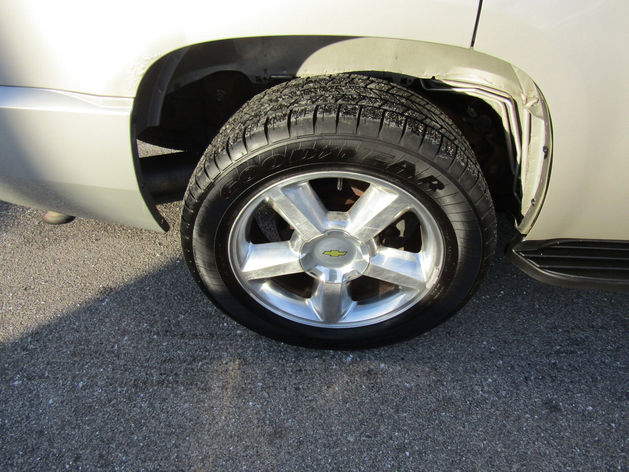 Used 2009 Chevrolet Tahoe LTZ AWD/4WD image 11