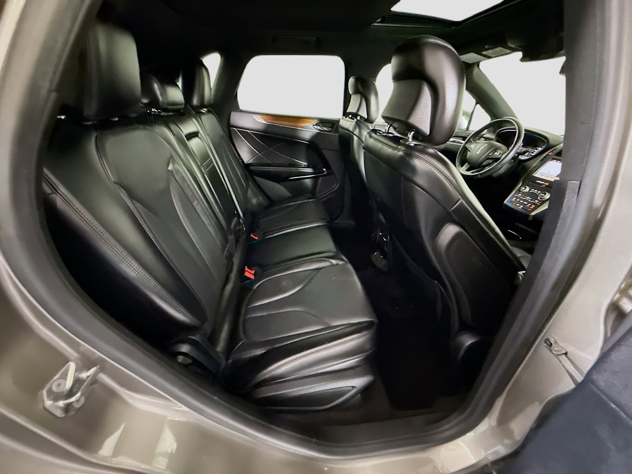 Used 2017 Lincoln MKC Reserve w/ Lincoln MKC Climate Package image 27