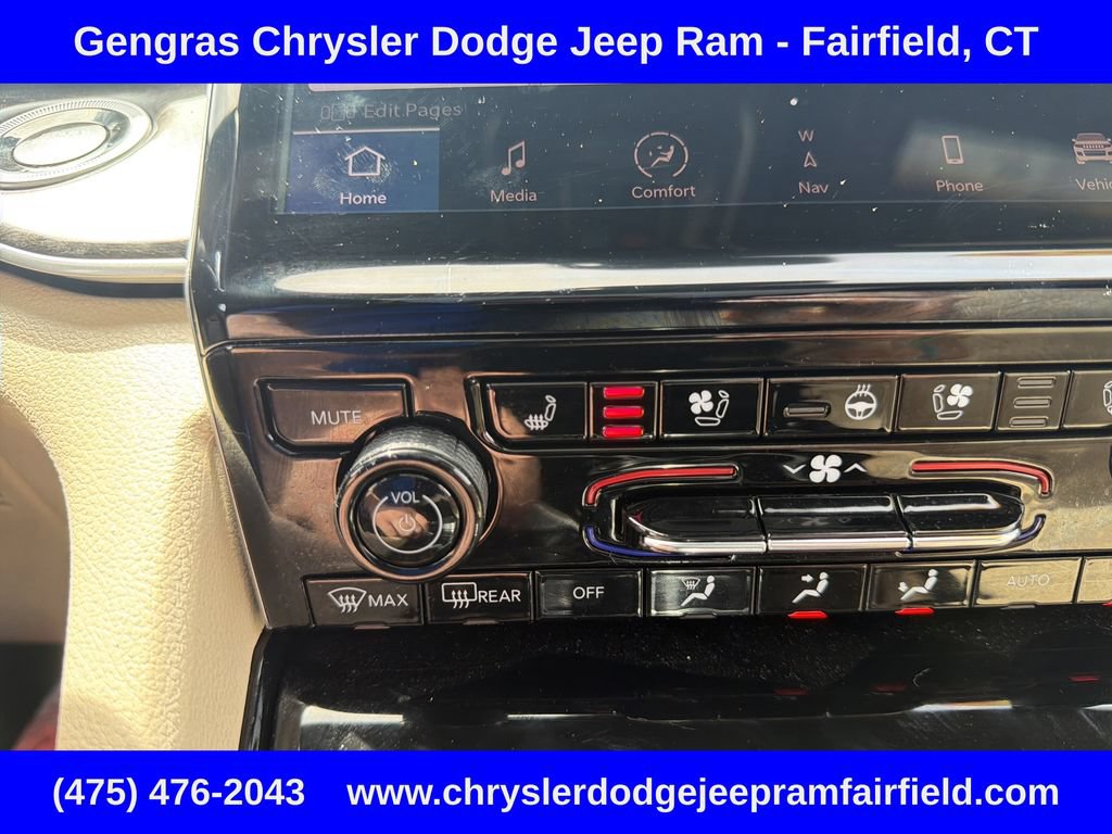 Used 2023 Jeep Grand Cherokee L Limited w/ Luxury Tech Group II AWD/4WD image 34