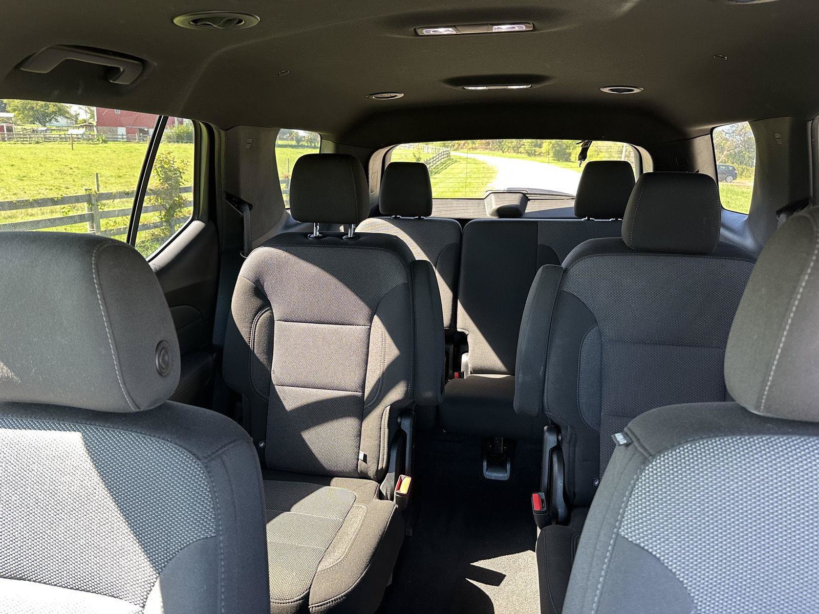 Used 2023 Chevrolet Traverse LT FWD image 24
