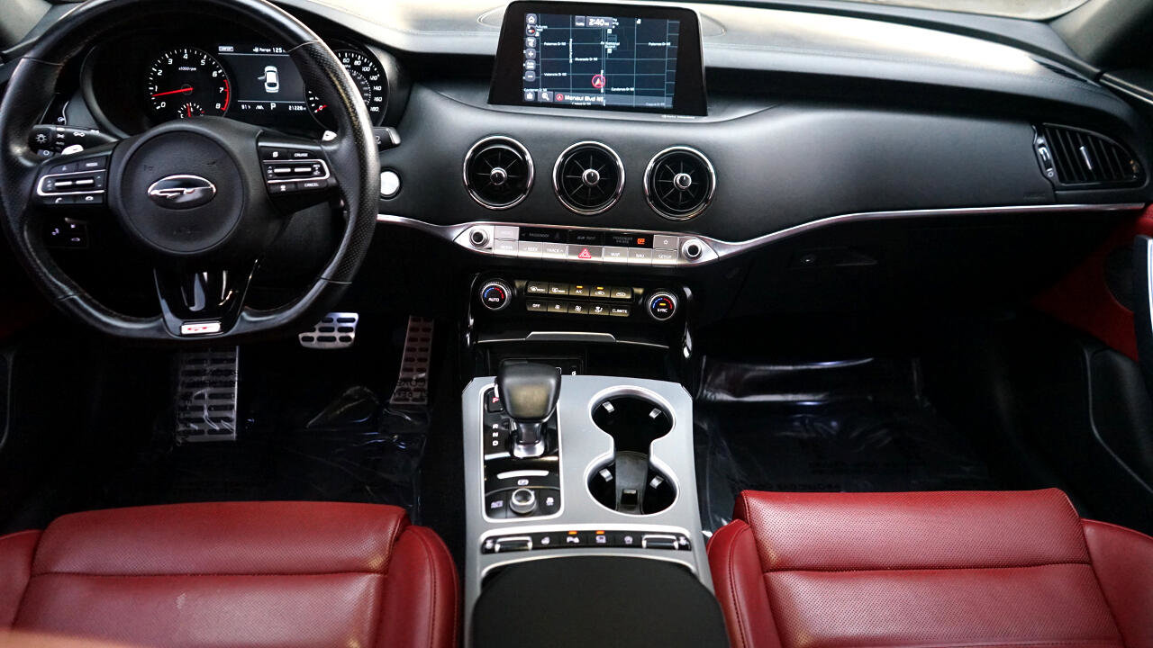 Used 2021 Kia Stinger GT2 image 11