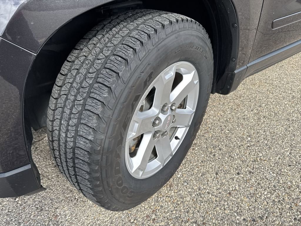 Certified 2016 GMC Acadia SLE image 2