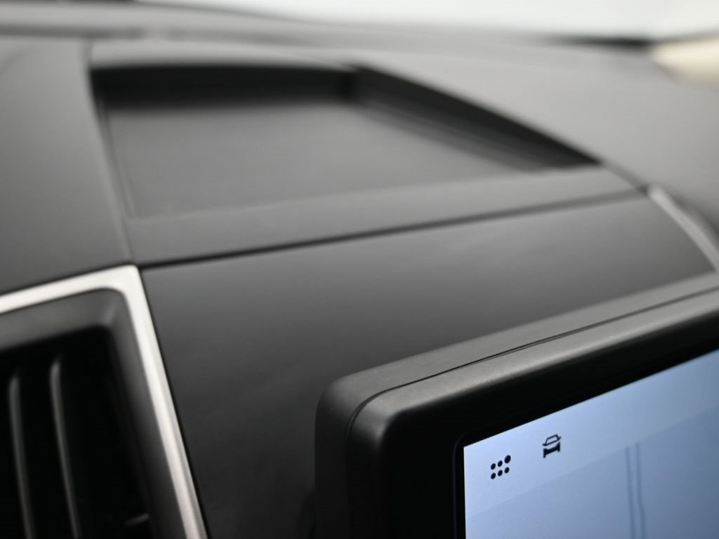 Used 2024 Ford Edge SEL image 24