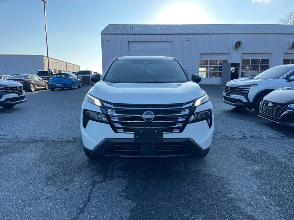 New 2026 Nissan Rogue S image 3