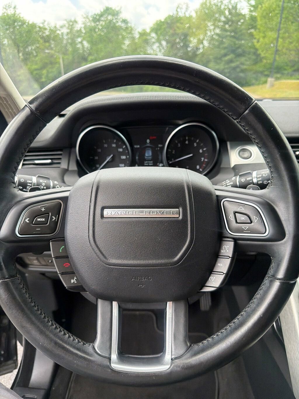 Used 2016 Land Rover Range Rover Evoque SE AWD/4WD image 16