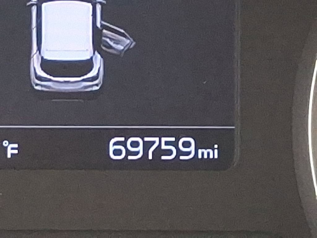 Used 2023 Kia Seltos LX image 19