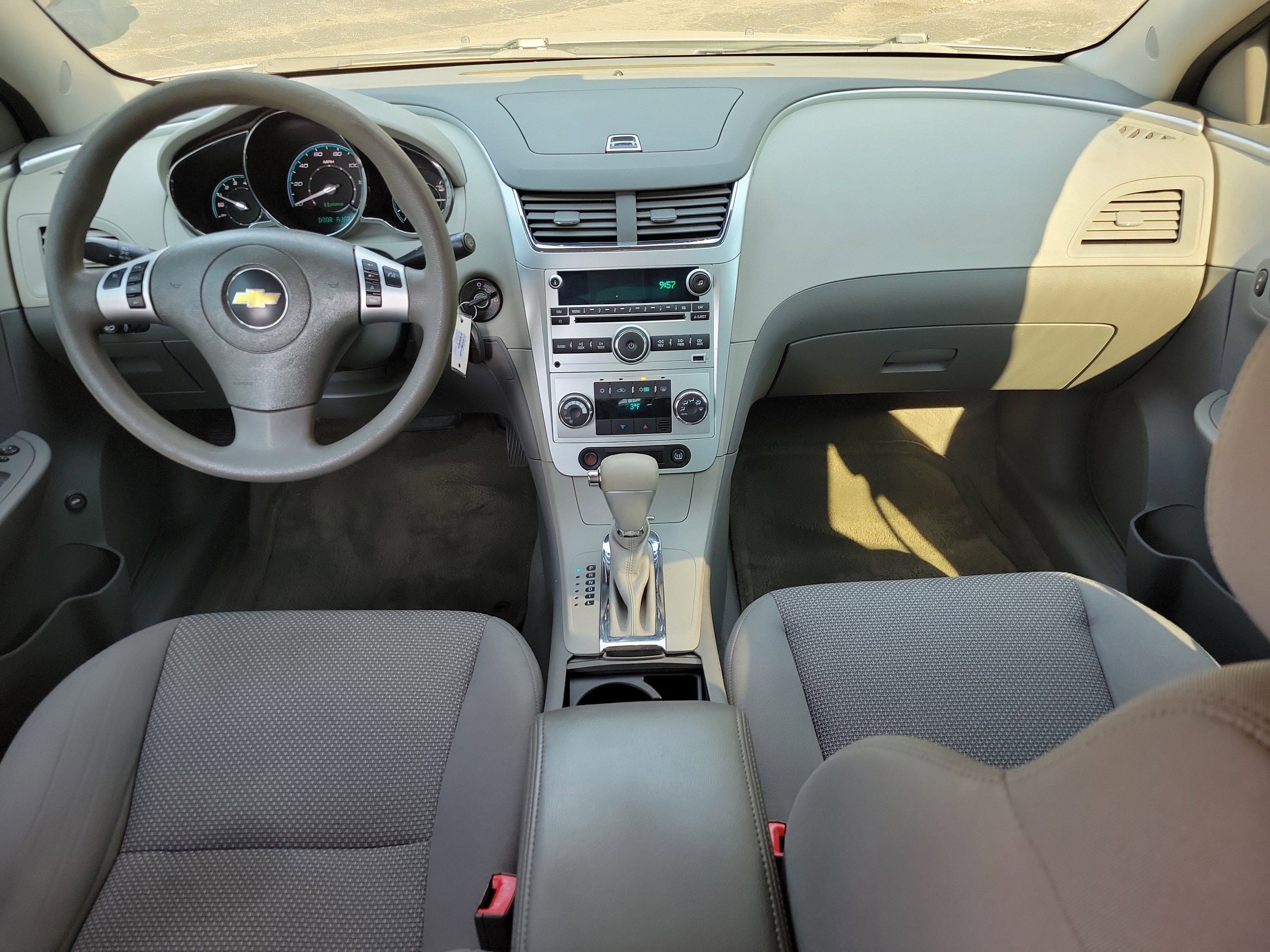 Used 2010 Chevrolet Malibu Hybrid image 10
