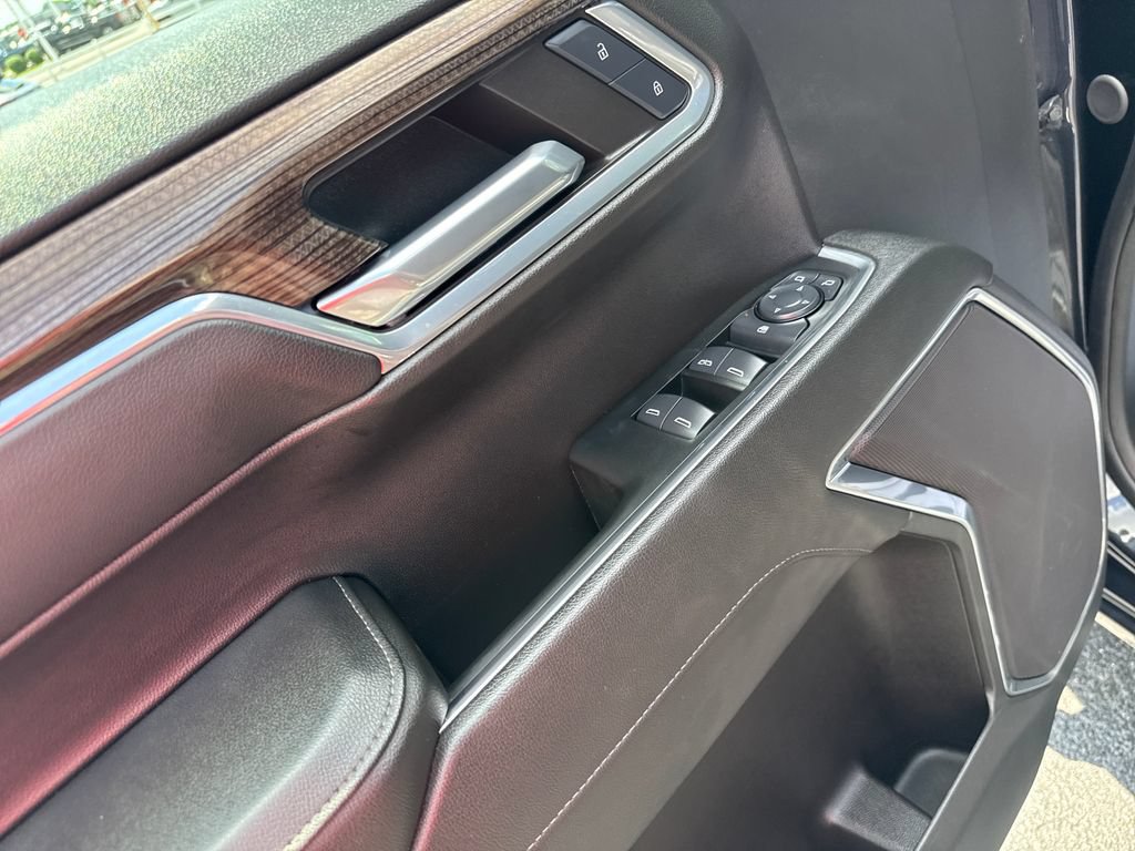 Used 2024 Chevrolet Silverado 1500 LT AWD/4WD image 14