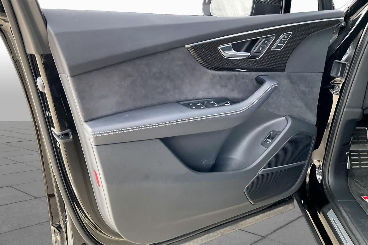 Used 2023 Audi SQ7 Prestige w/ Prestige Package AWD/4WD image 20