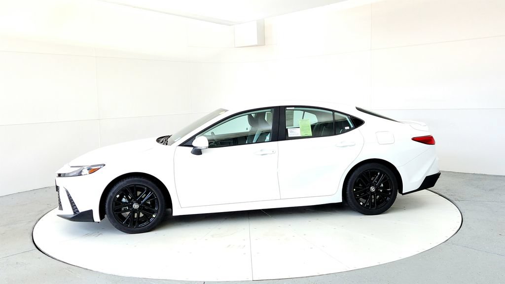 New 2026 Toyota Camry SE FWD image 3