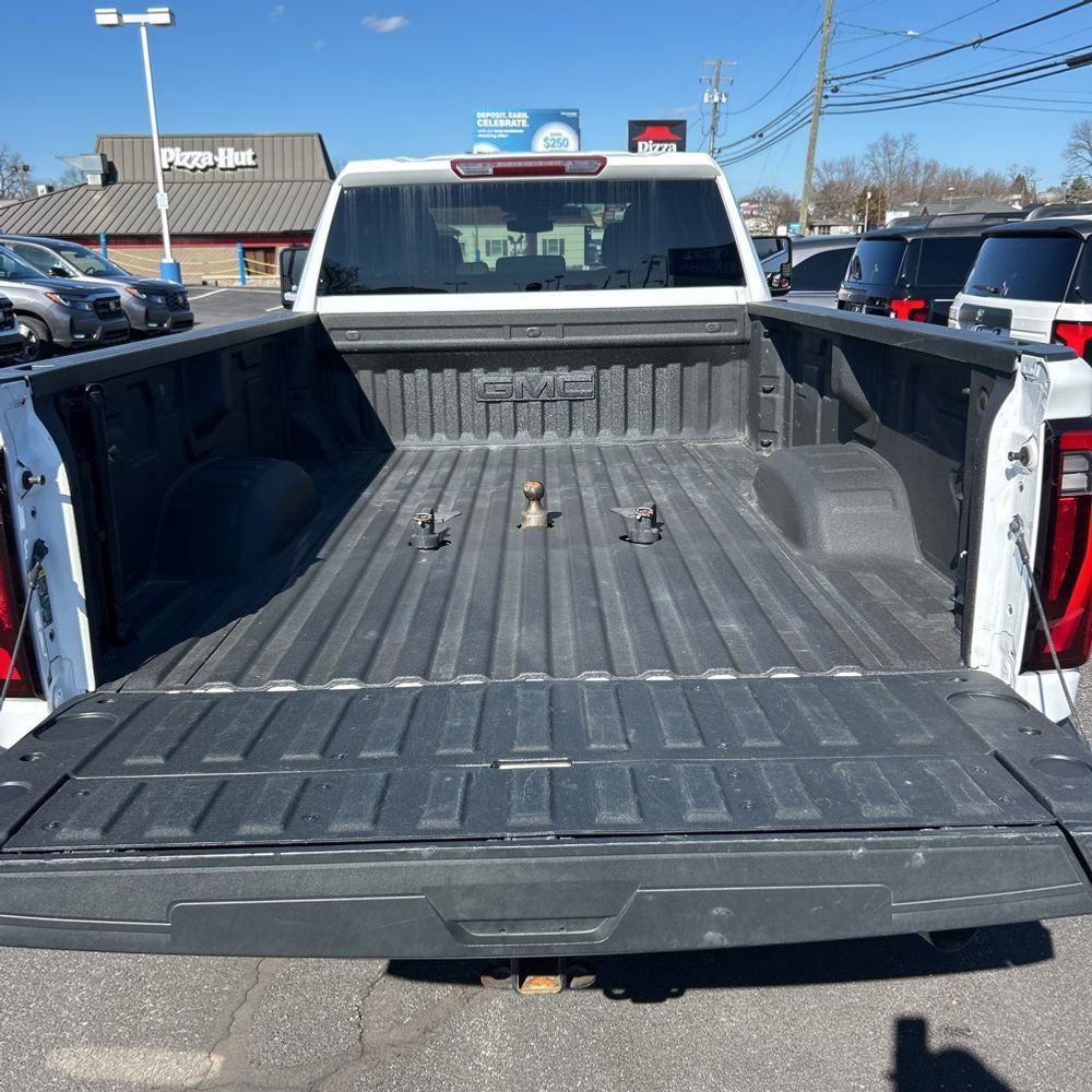 Used 2024 GMC Sierra 3500 SLE w/ SLE Value Package image 15
