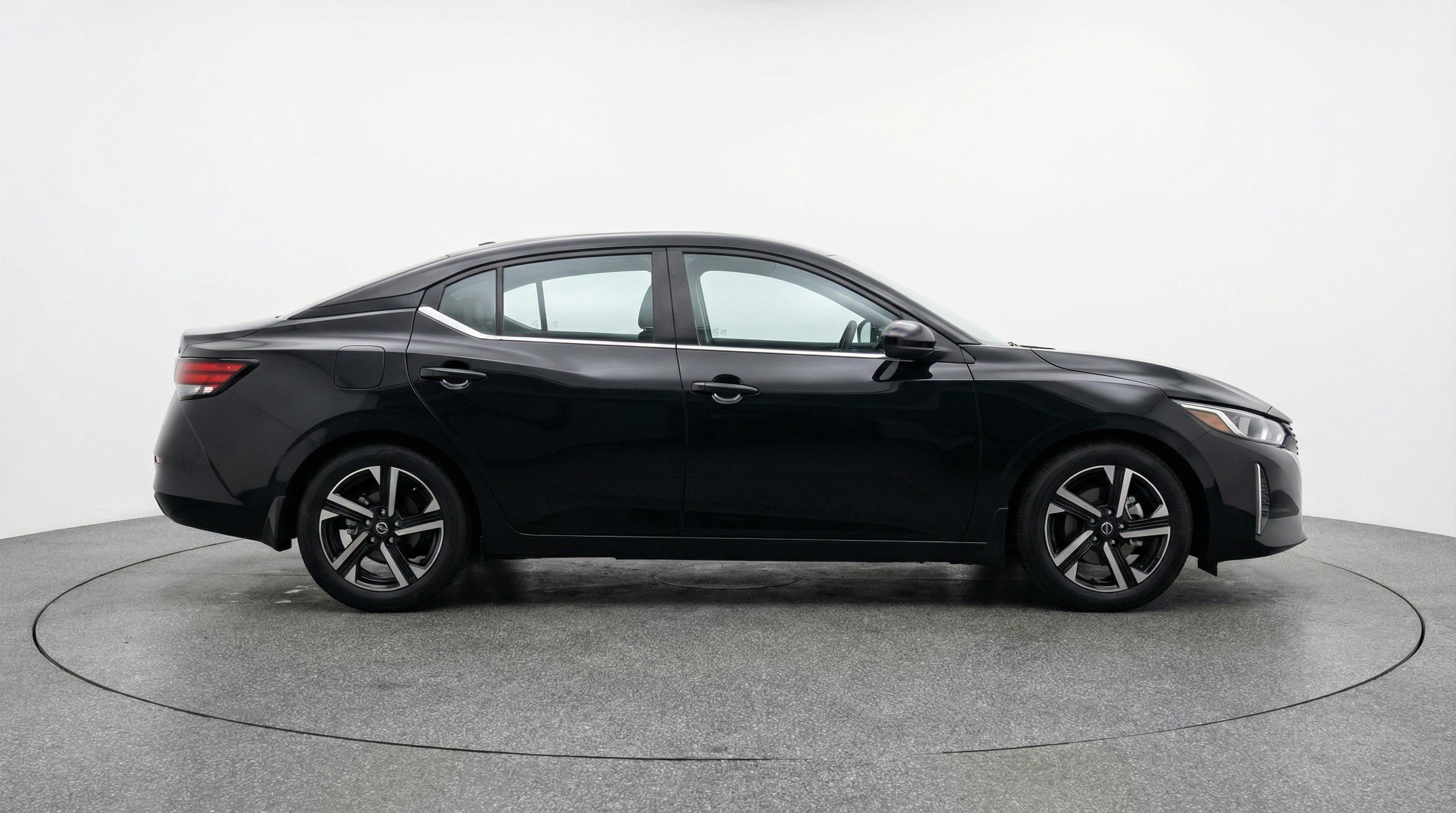 Used 2025 Nissan Sentra SV image 11