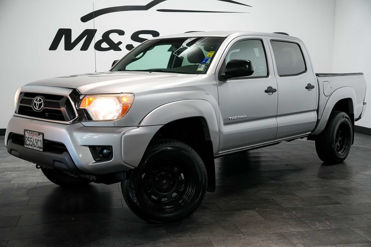 Used 2012 Toyota Tacoma PreRunner w/ SR5 Pkg RWD image 2