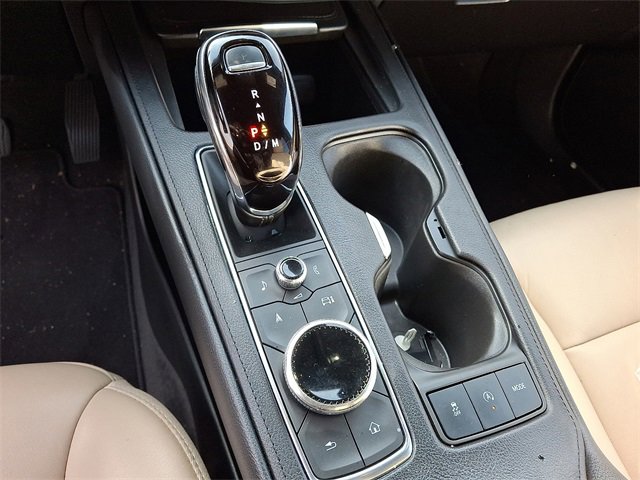 Used 2024 Cadillac XT4 Premium Luxury image 11