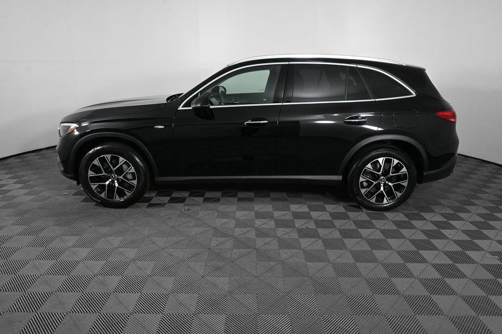 Certified 2025 Mercedes-Benz GLC 350e 4MATIC image 3